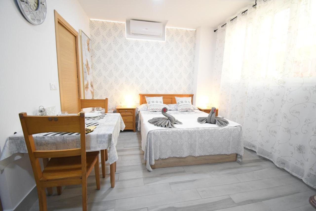 Jara Apartments ! Malaga Exterior photo